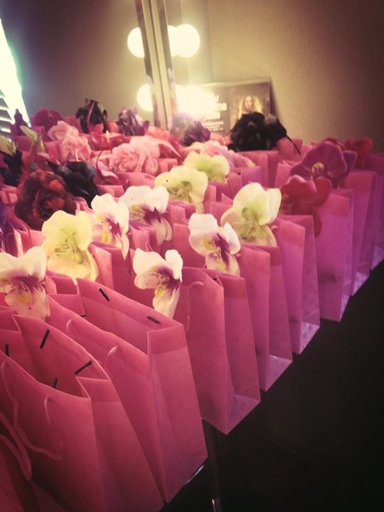 bedrijfsuitje cadeau / goodiebag visagieworkshops