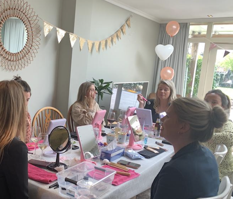 Beautyworkshops voor vrijgezellenfeestjes, vriendinnenuitjes en meer